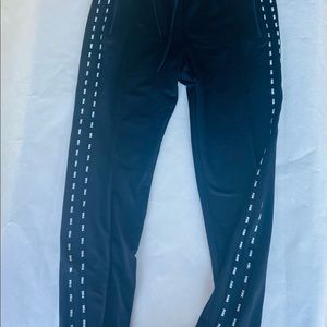 Vs pink skinny jogger